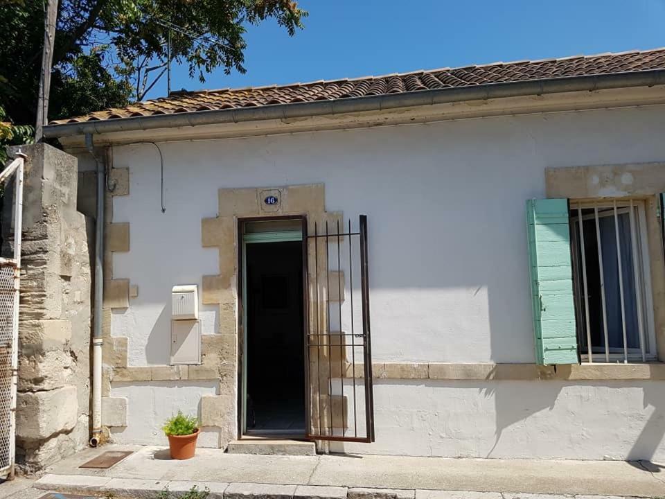 Apartmán Jolie Petite Maison Idealement Situee Arles Exteriér fotografie